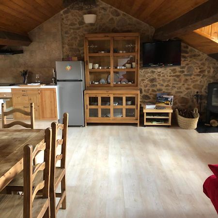 Charmant Appartement Dans Le Village/Coqueto Apartamento En El Pueblecito La Cabanasse Kültér fotó