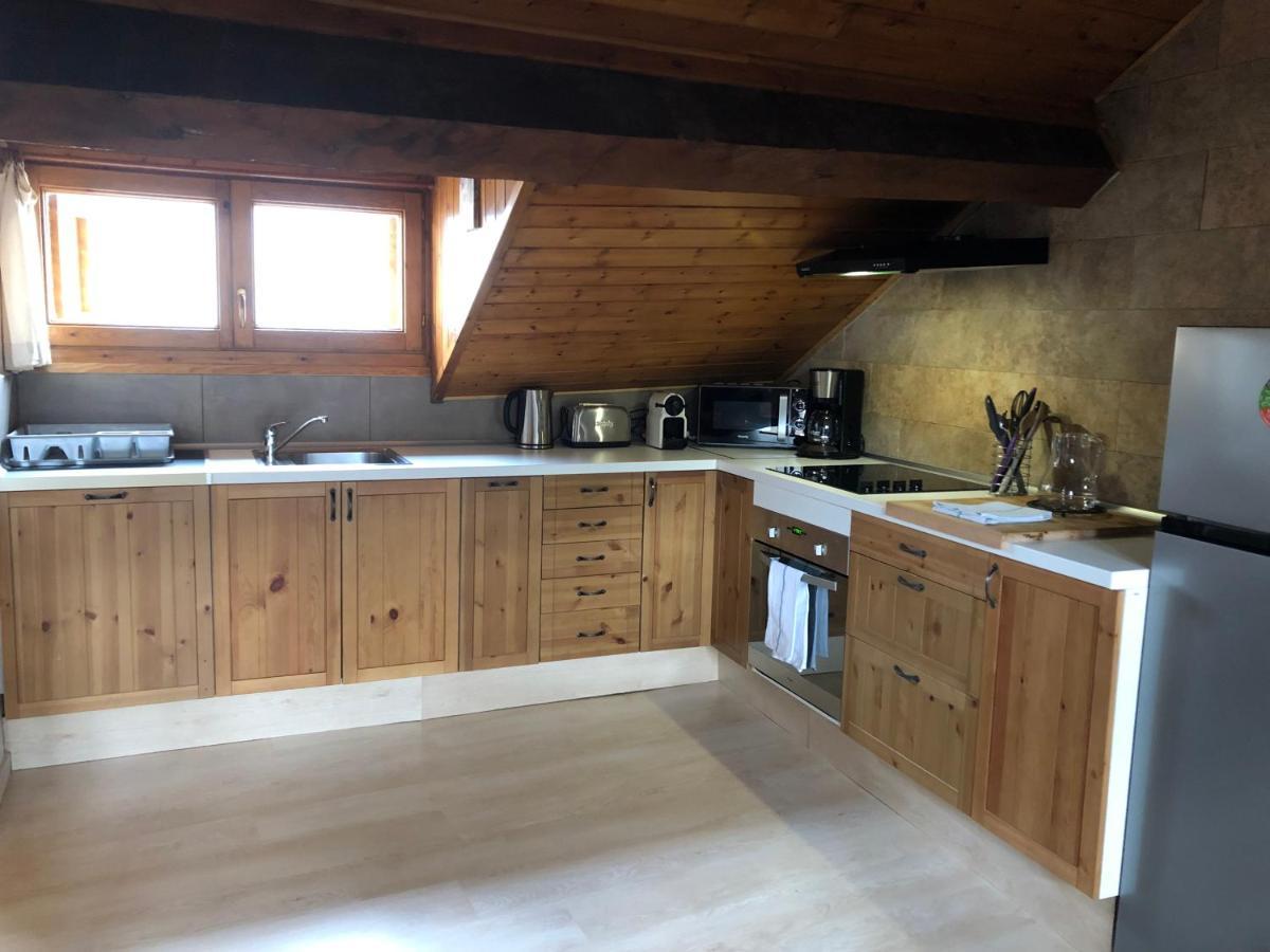 Charmant Appartement Dans Le Village/Coqueto Apartamento En El Pueblecito La Cabanasse Kültér fotó