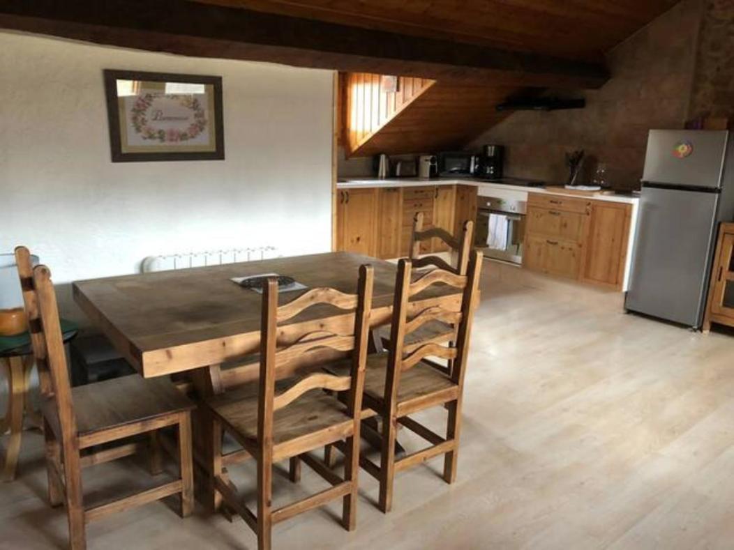 Charmant Appartement Dans Le Village/Coqueto Apartamento En El Pueblecito La Cabanasse Kültér fotó